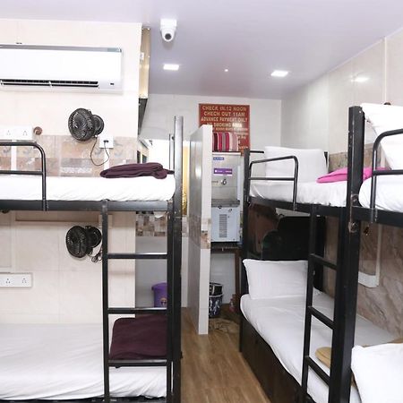 New Super Dormitory Мумбаи Экстерьер фото
